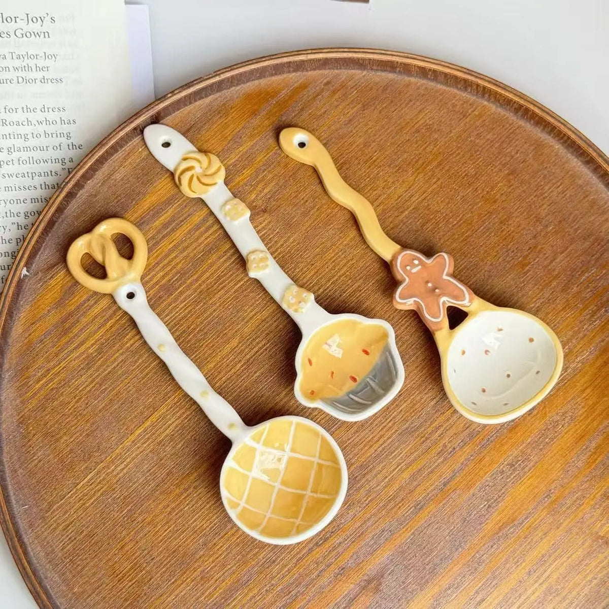 Ceramic Long-Handled Spoon — Bread & Biscuit Design — product image 9