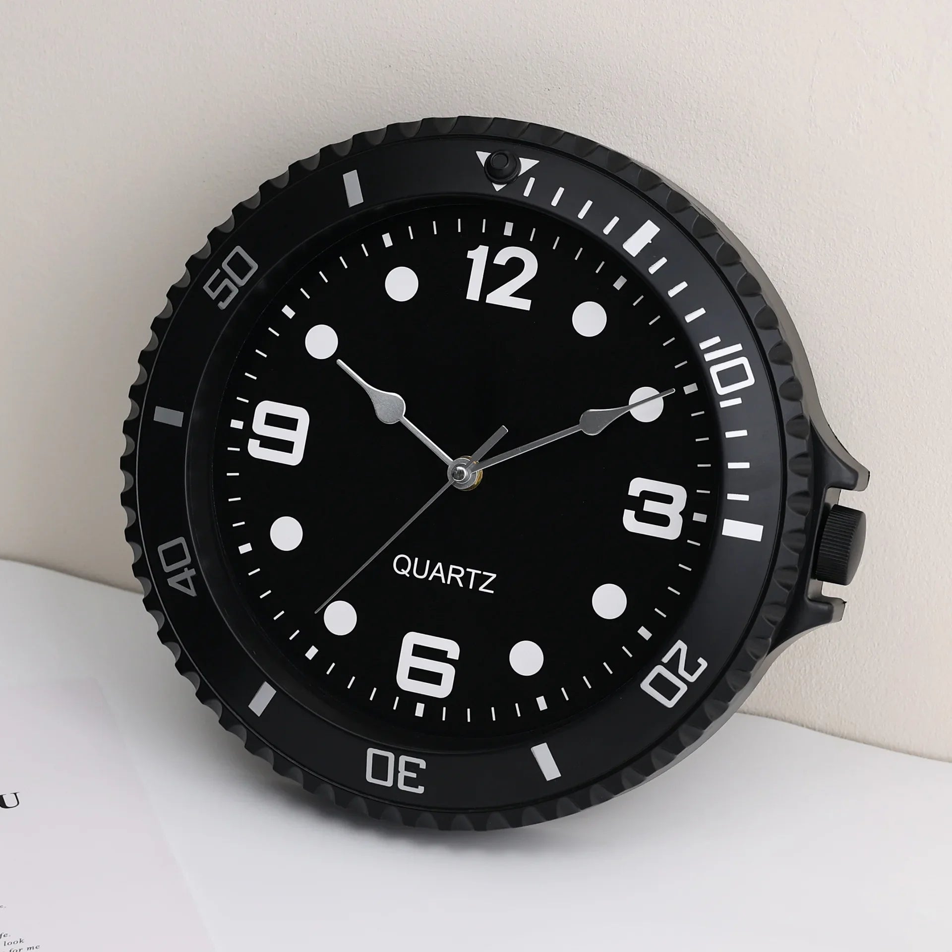 Silent Sweep Quartz Wall Clock — 30 cm Round, Modern — product image 14